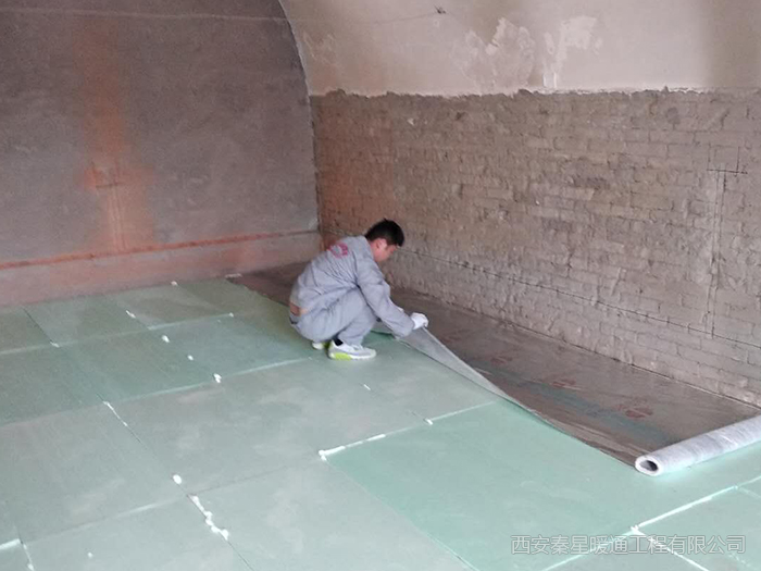鋪設地暖反射膜