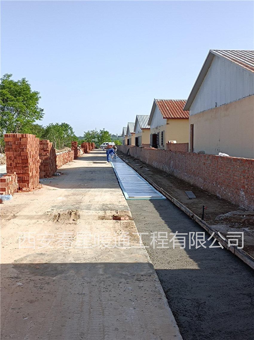 養(yǎng)豬場(chǎng)電地暖安裝