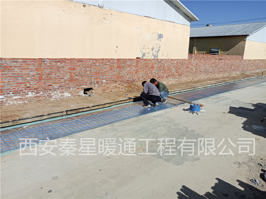 養(yǎng)豬場(chǎng)電采暖安裝